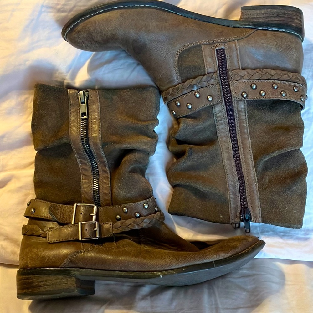 Matisse Brown Suede Biker Booties. Vintage Style. Sz8. Used - lots of wear left!